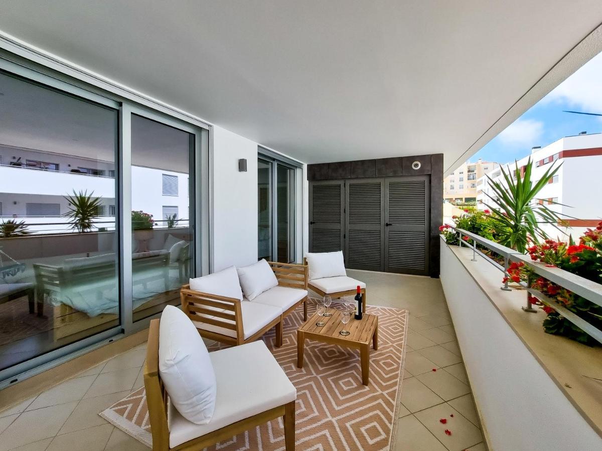 Flh Flat With Terrace Lagos